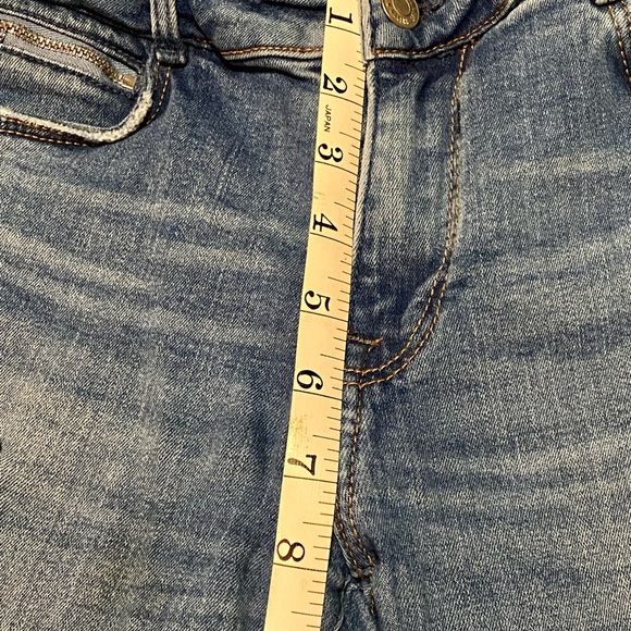 Zara Distressed Cropped Jeans - Picture 4 of 9